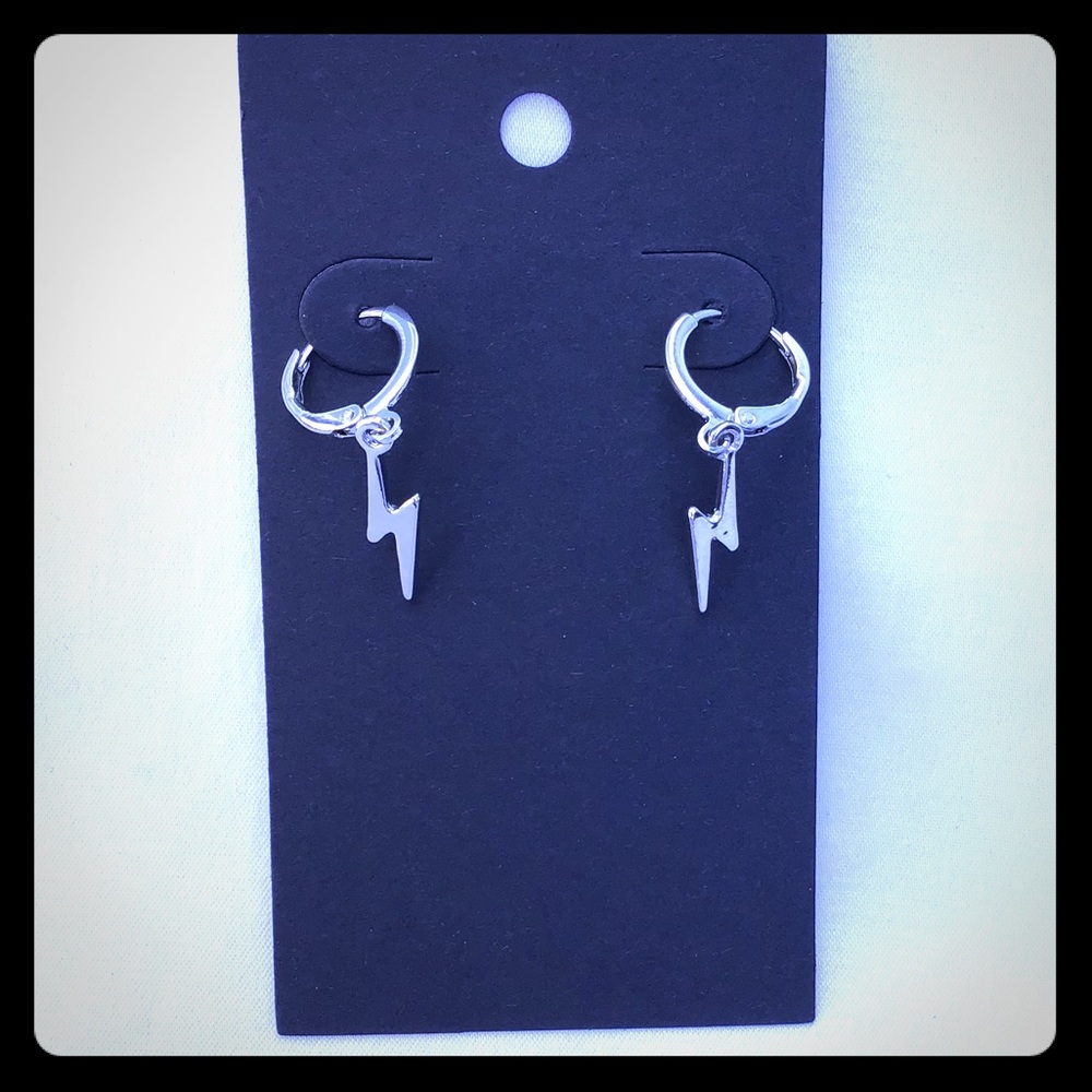 dangle earrings